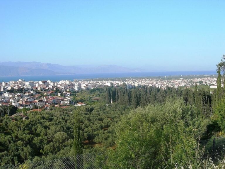 Aigio is a city surrounded by mountains and the waters of the Ionian Sea.