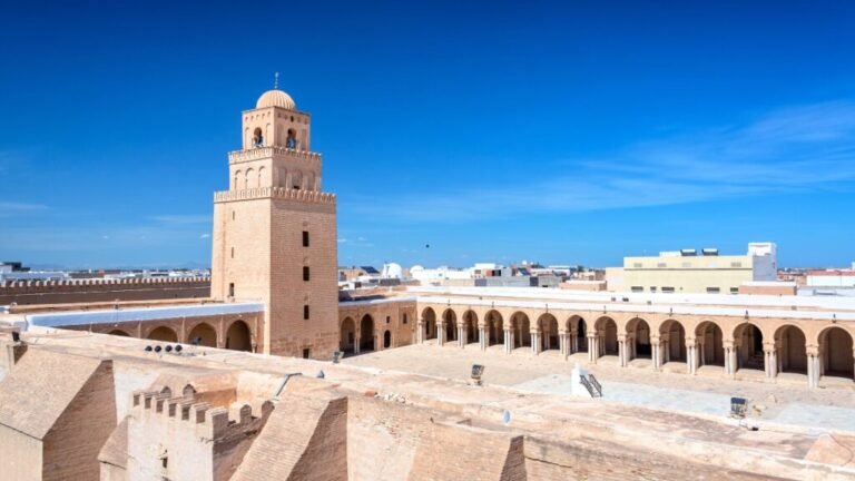Kairouan, a holy place of Islam and an economic city 